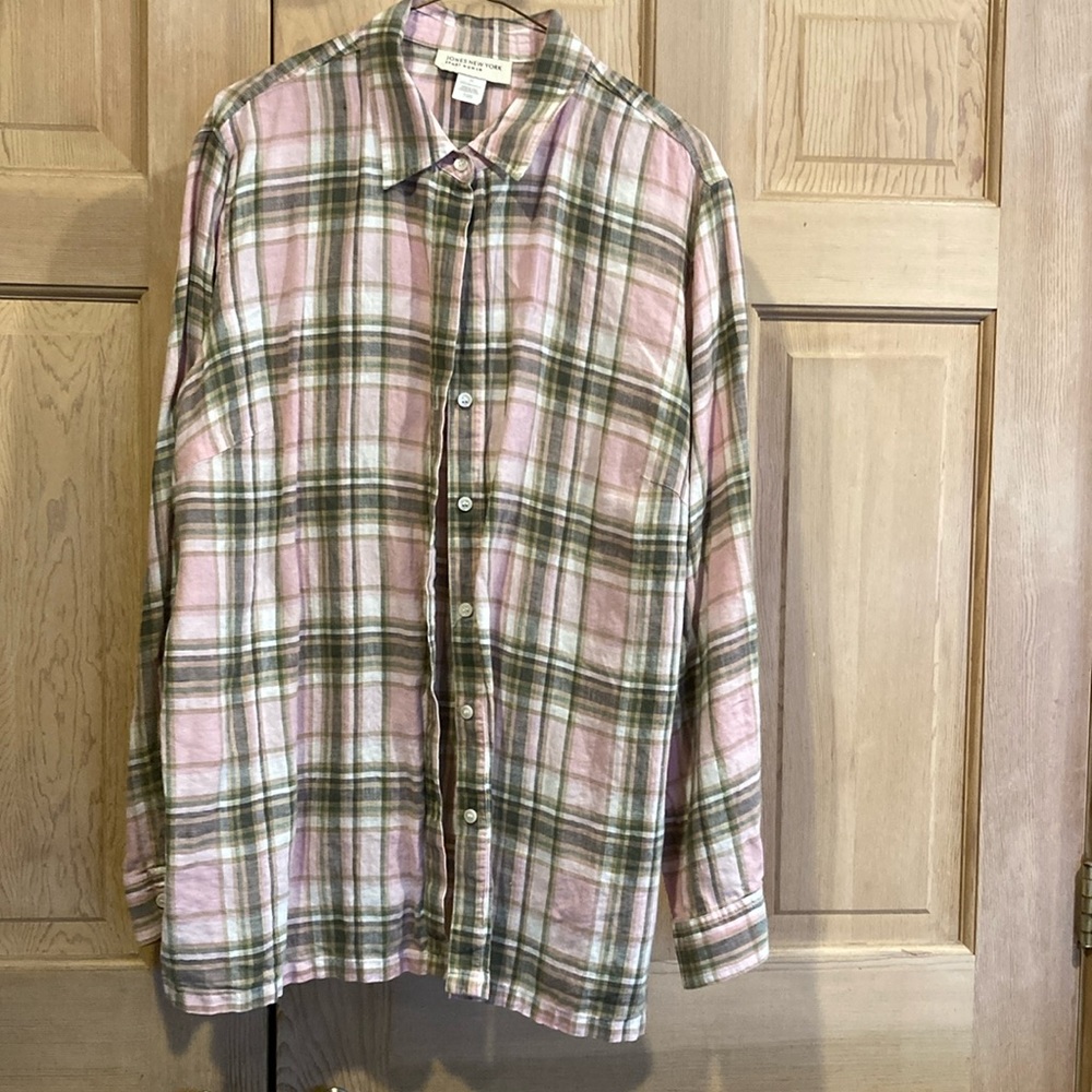 Jones New York blouse. Size 2X, 100% linen, long sleeves, green & pink plaid